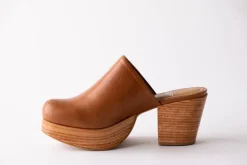 Sale Fortress Ava Clogs in Whiskey Shoes