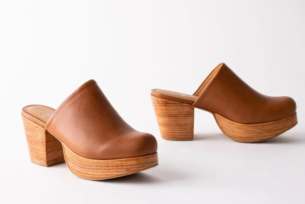 Sale Fortress Ava Clogs in Whiskey Shoes