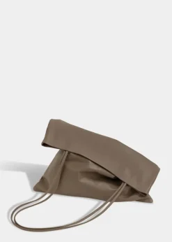 Outlet Modern Weaving Slim Lamb Sak in Earth Accessories