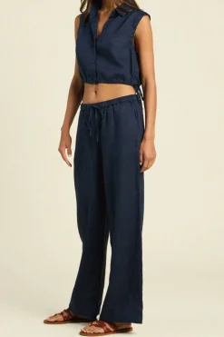 Discount Trovata Ivy Shirt in Navy Tops